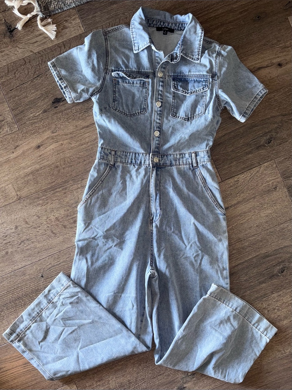 Lulu's Blue Denim Collared Jumpsuit Size S